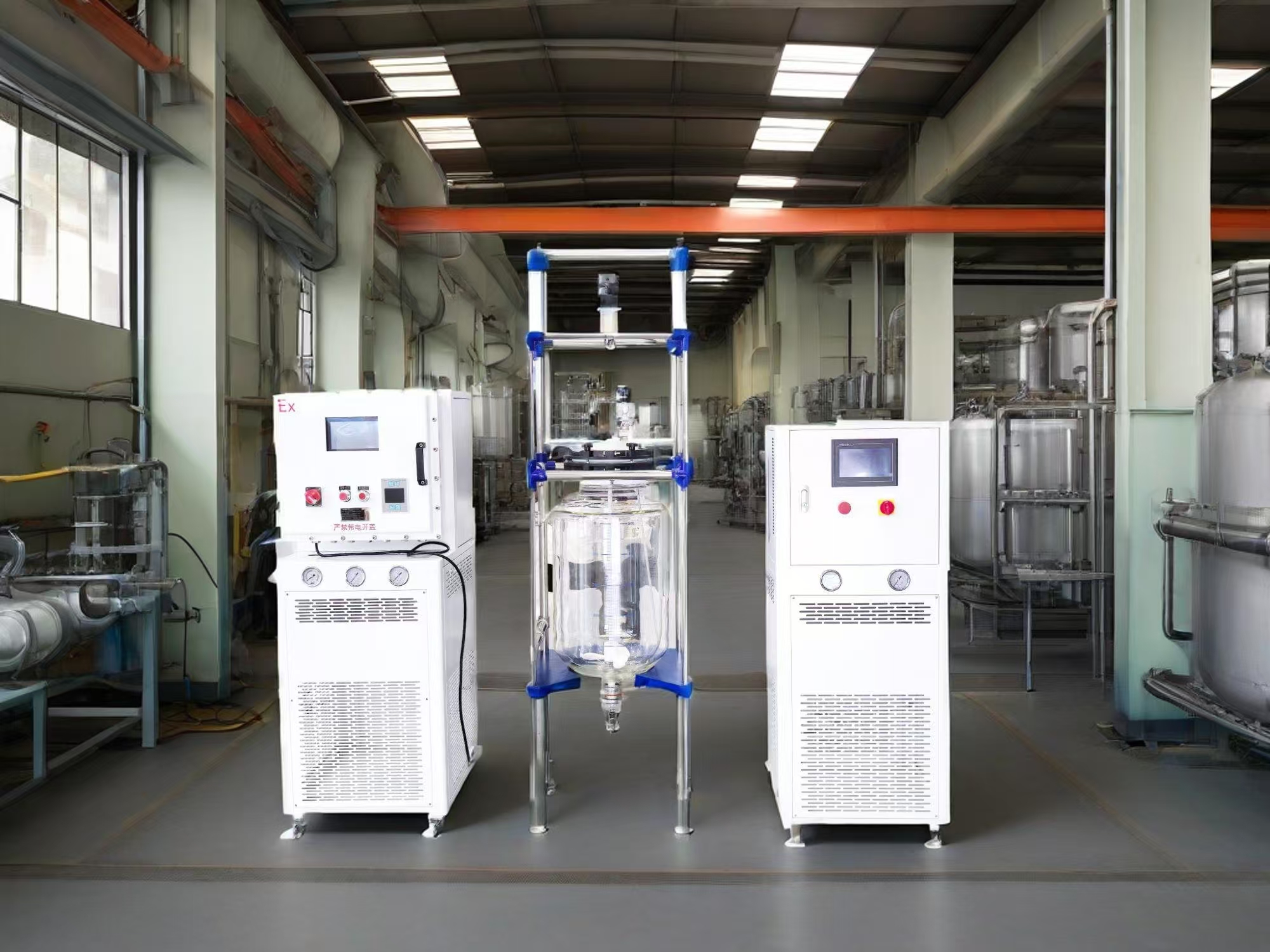 防爆型高低溫一體機（控溫雙層玻璃反應(yīng)釜）